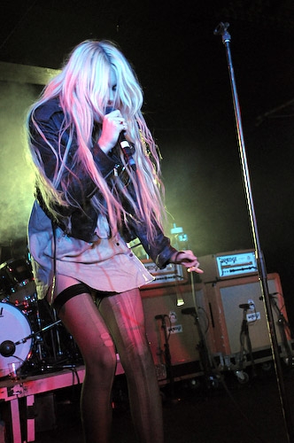 prettyreckless101217_hl-33