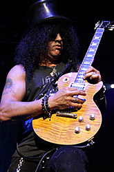 Slash mit seiner Gibson Les Paul