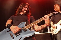 foofighters110228-melchior_040