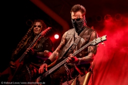 inthismoment150224_hl-49