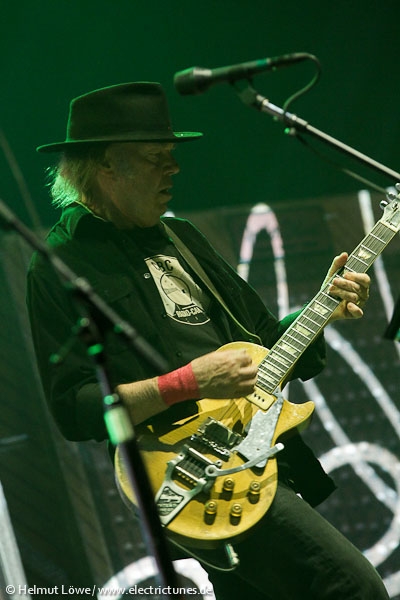 neilyoung130712_hl-21