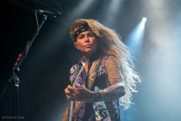 steelpanther191109_hl-2214