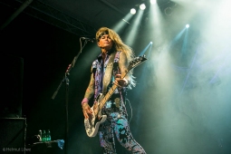 steelpanther191109_hl-2219