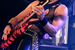 steelpanther121103_hl_4982