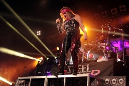 steelpanther121103_hl_5197