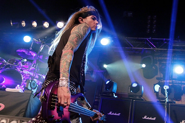 steelpanther121103_hl_4933