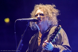 thecure161110_hl-29